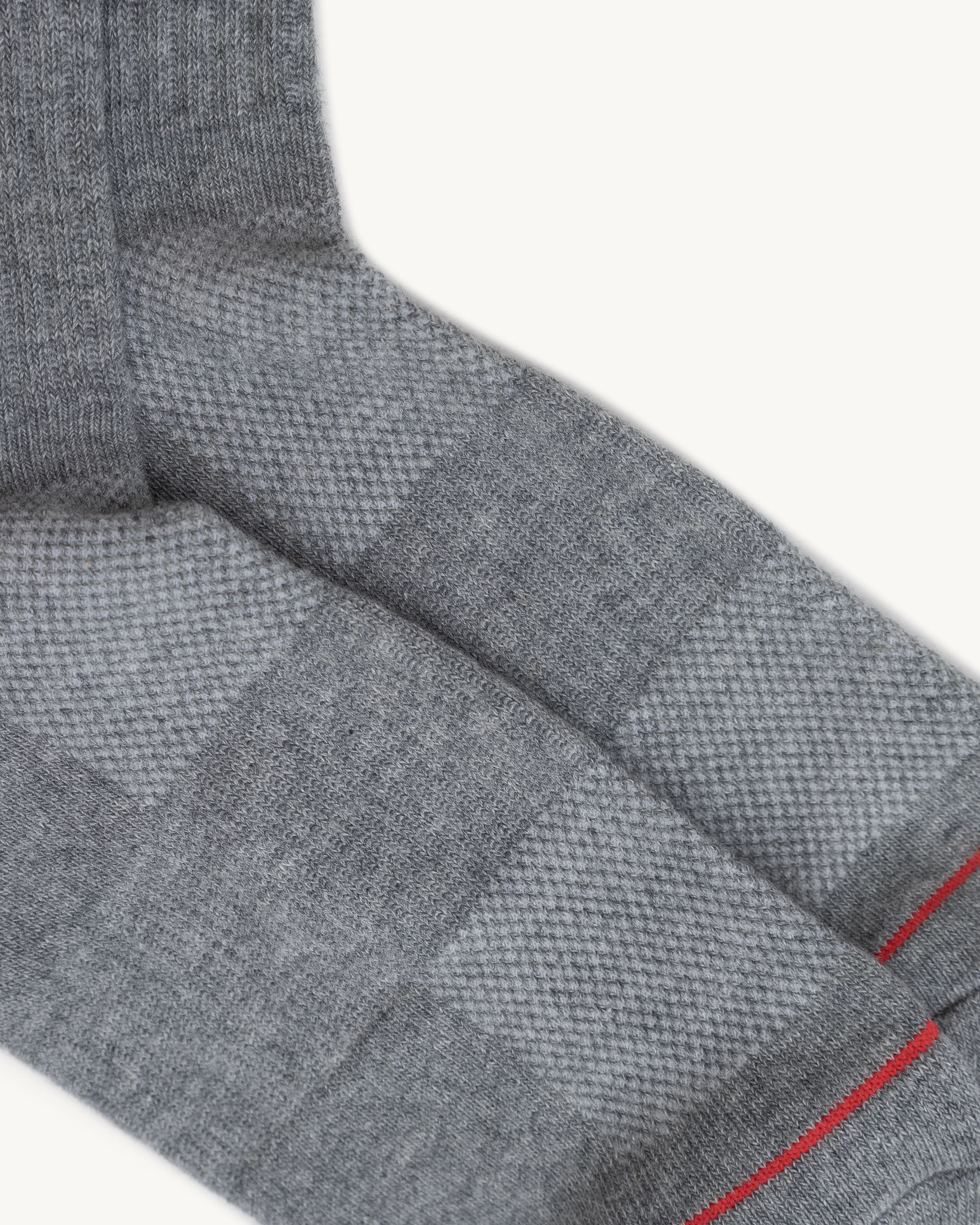 Signature Red Thread Low Crew - Image 14